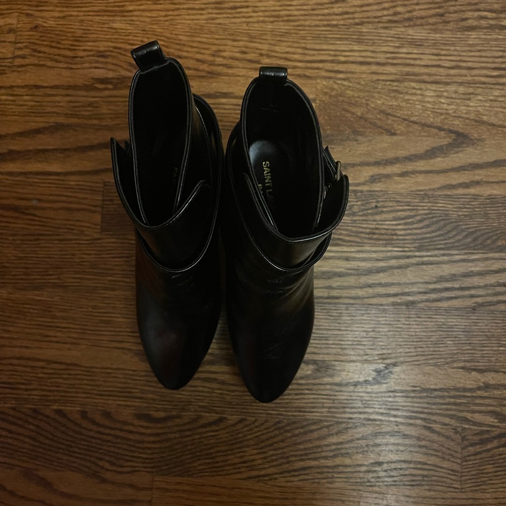 Black leather Saint Laurent heeled boots - Picture 4 of 5